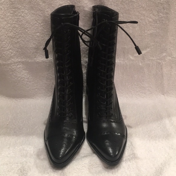 Stuart Weitzman Shoes - Boots / Stuart Weitzman